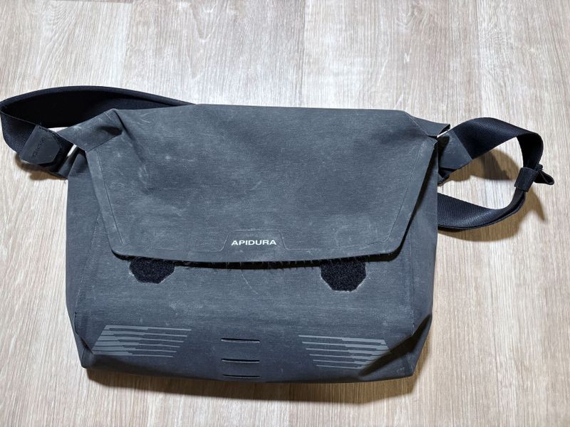 Apidura City Messenger 11