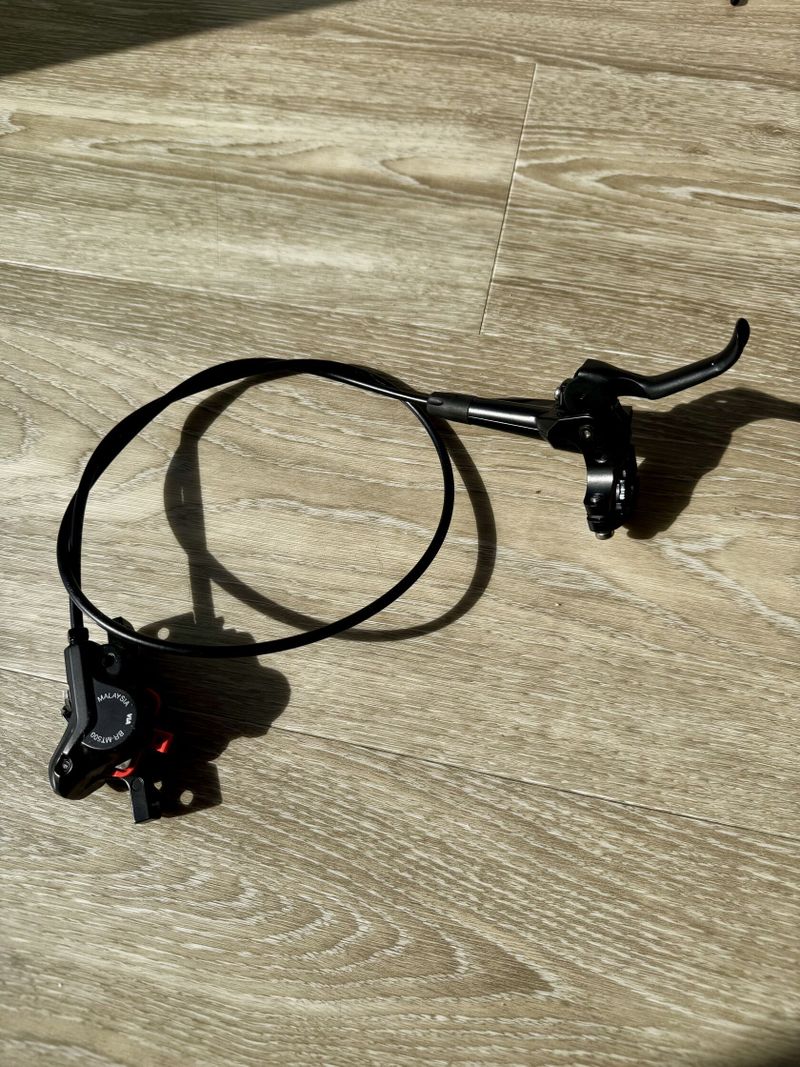 Prodám brzdy Shimano BR-MT500 + kotouče Shimano RT-10 180mm+160mm
