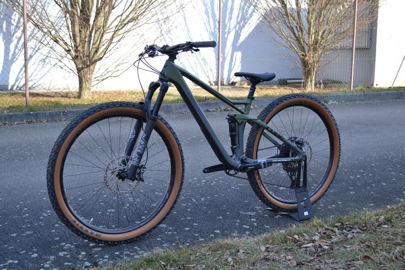 Cube Stereo 120 HPC TM Flashgrey´n´olive (M) REZERVACE