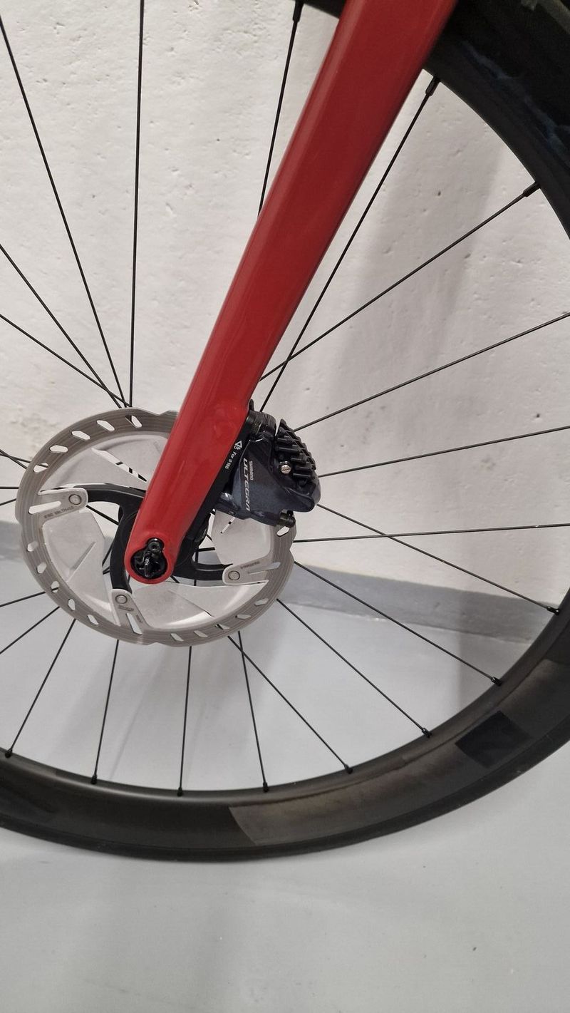 FOCUS IZALCO MAX DISK 8.8 + wattmetr, velikost M - 54