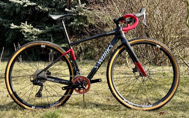 Specialized Diverge Carbon, vel. 52