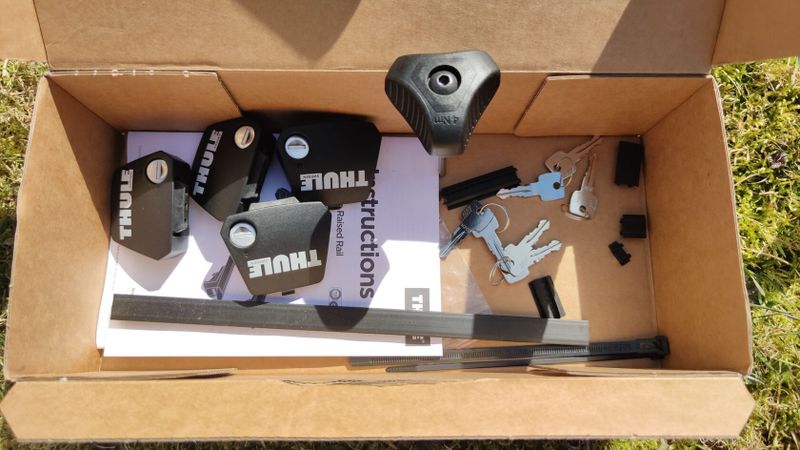 Kompletní střešní nosič Thule na 3 kola (Kamiq, Fabia) )