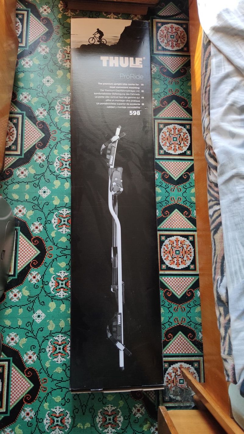 Kompletní střešní nosič Thule na 3 kola (Kamiq, Fabia) )