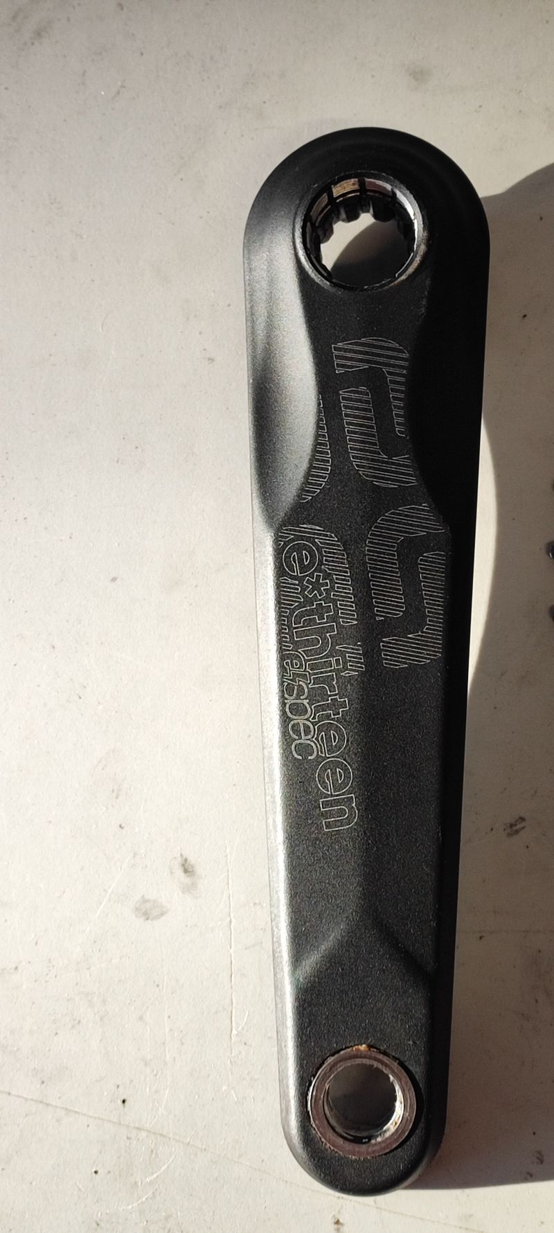 E*thirteen E*spec Plus, délka 165 mm