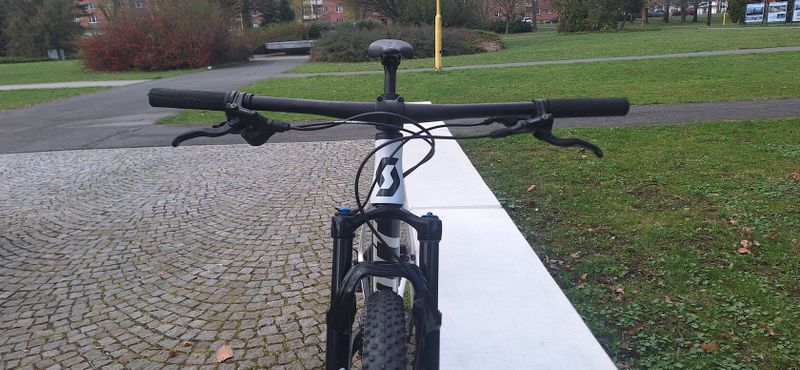 Scott Scale 930 vel. L 