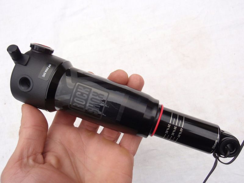 Akce! Nový tlumič Rock Shox Deluxe Select 185x55mm Trunnion