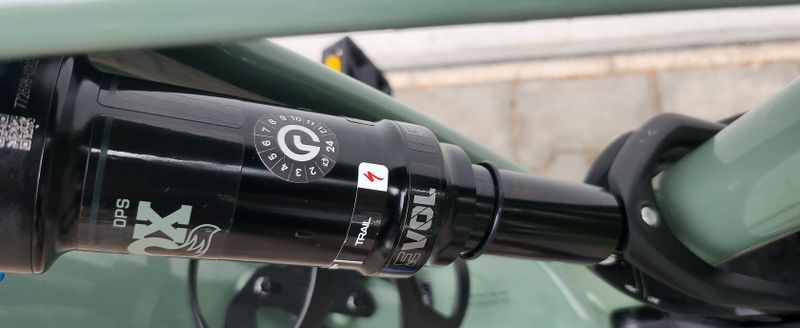 Specialized turbo levo expert 2021