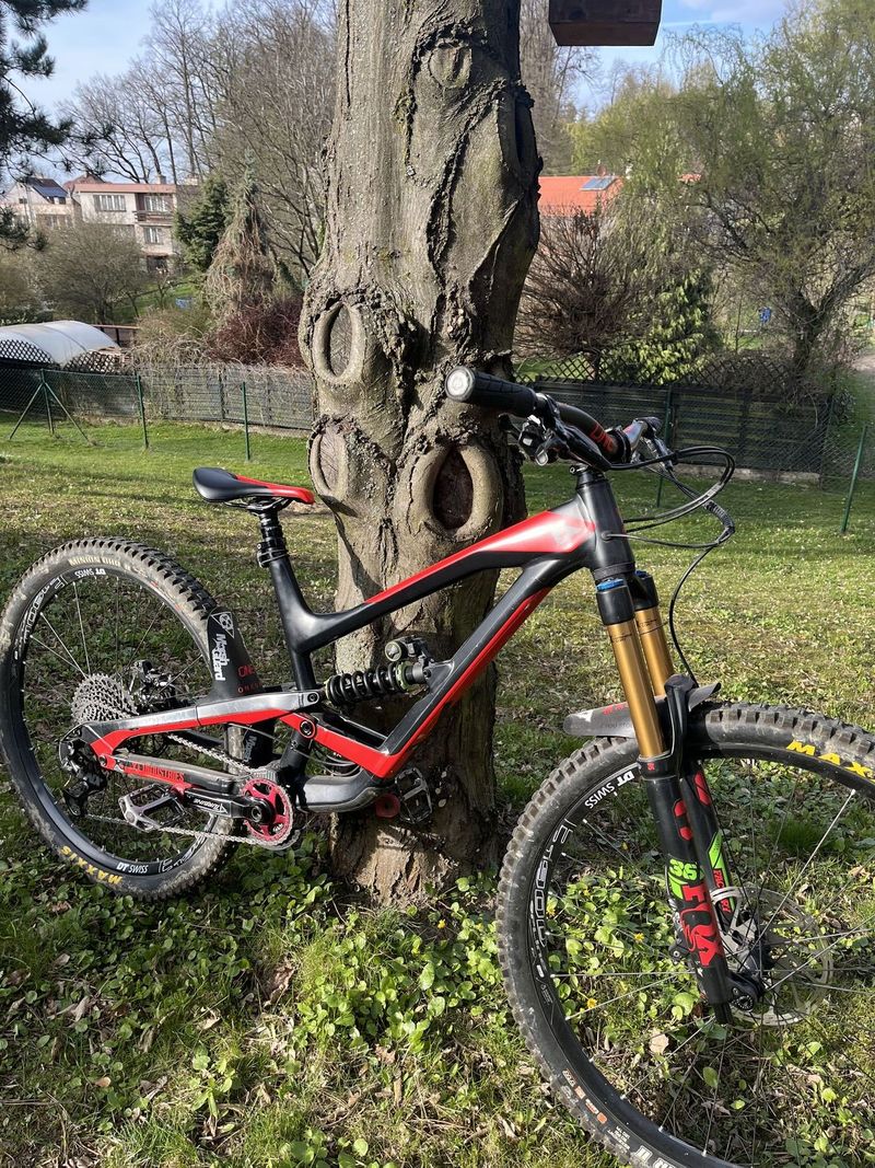 Prodám YT Capra 2018 vel. XL (L), hliník, kola 29