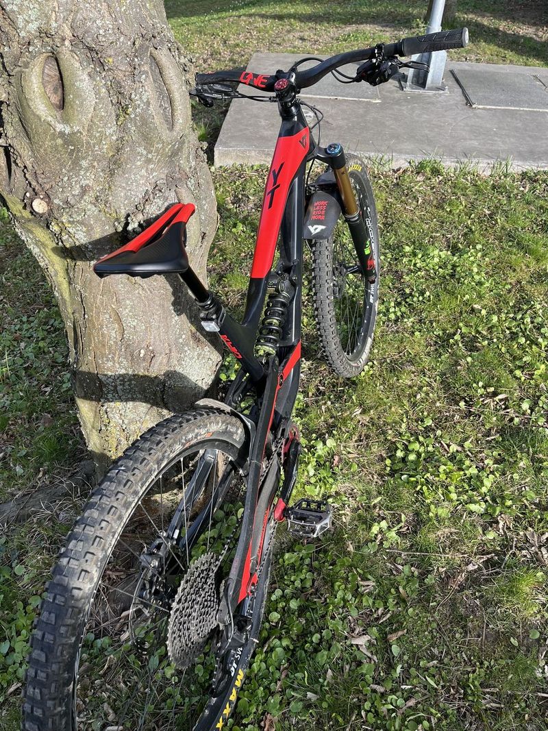 Prodám YT Capra 2018 vel. XL (L), hliník, kola 29