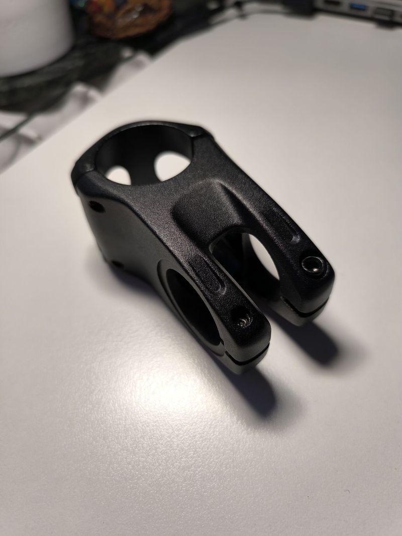 Představec Renthal AL6061 Length 50 mm | 35 mm Clamp | Rise 0°