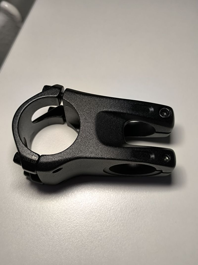 Představec Renthal AL6061 Length 50 mm | 35 mm Clamp | Rise 0°