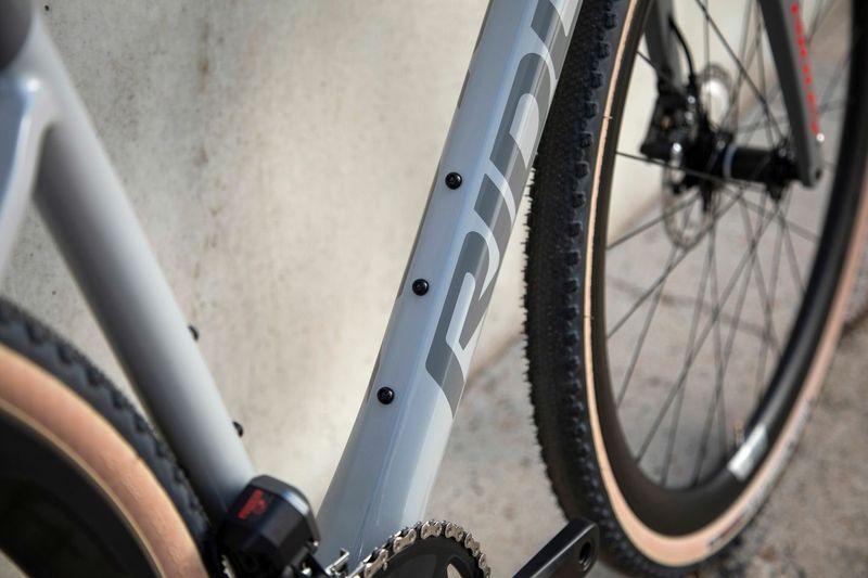 silniční/gravel kolo Ridley Grifn 105 Di2 2x12 2024 vel. S (odpovídá spíše M) SLEVA 31 %