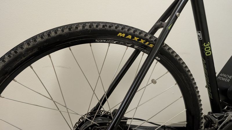 Merida Crossway 300 vel. 58 s prestavbou Apache