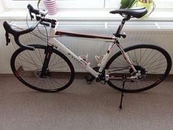 Nové silniční kolo Cannondale, cena 8.900,- Kč