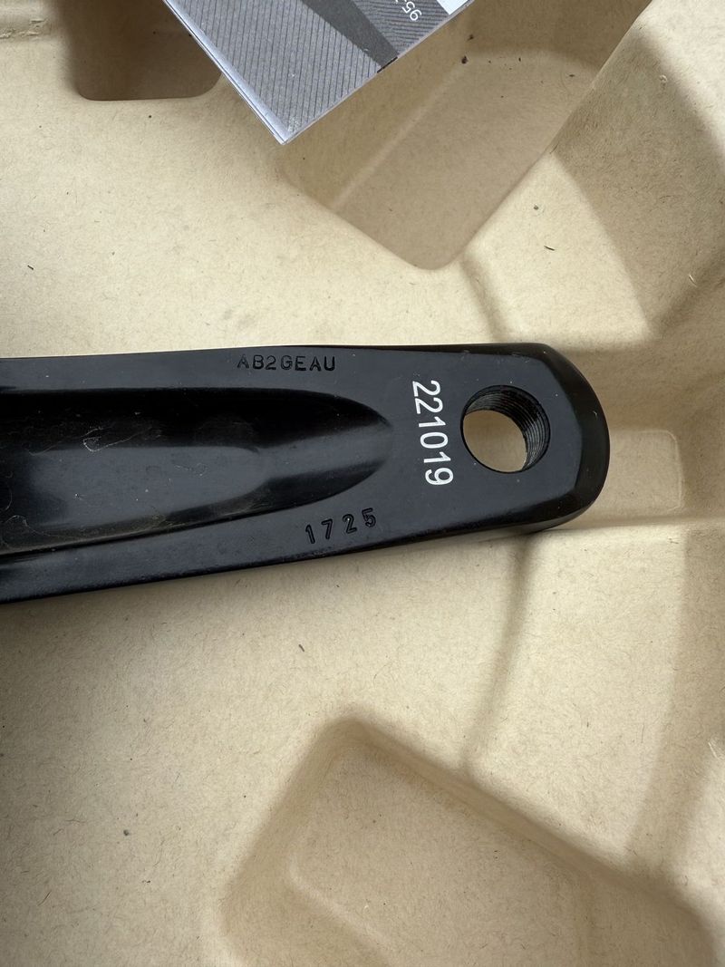 SRAM Rival DUB AXS Quarq Powermeter 48/35 172,5mm