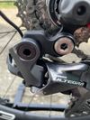 Triatlonové kolo – rám Quintana Roo PRsix (54 cm), Ultegra Di2, karbonová galusková kola