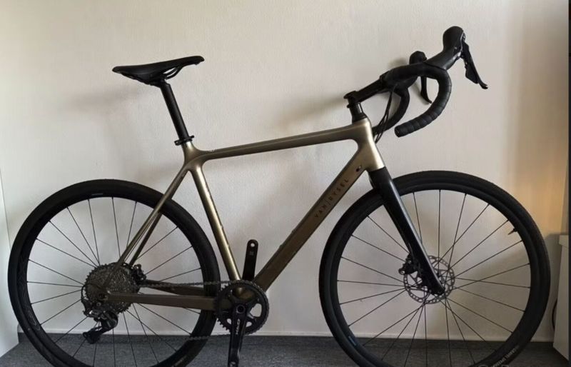 Karbonové Gravel kolo Van rysel EDR road CF