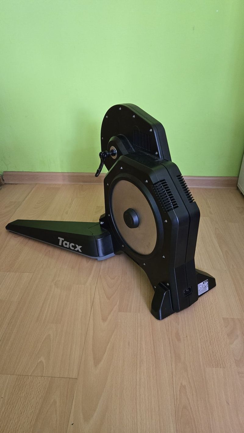 Trenažér Tacx Flux S