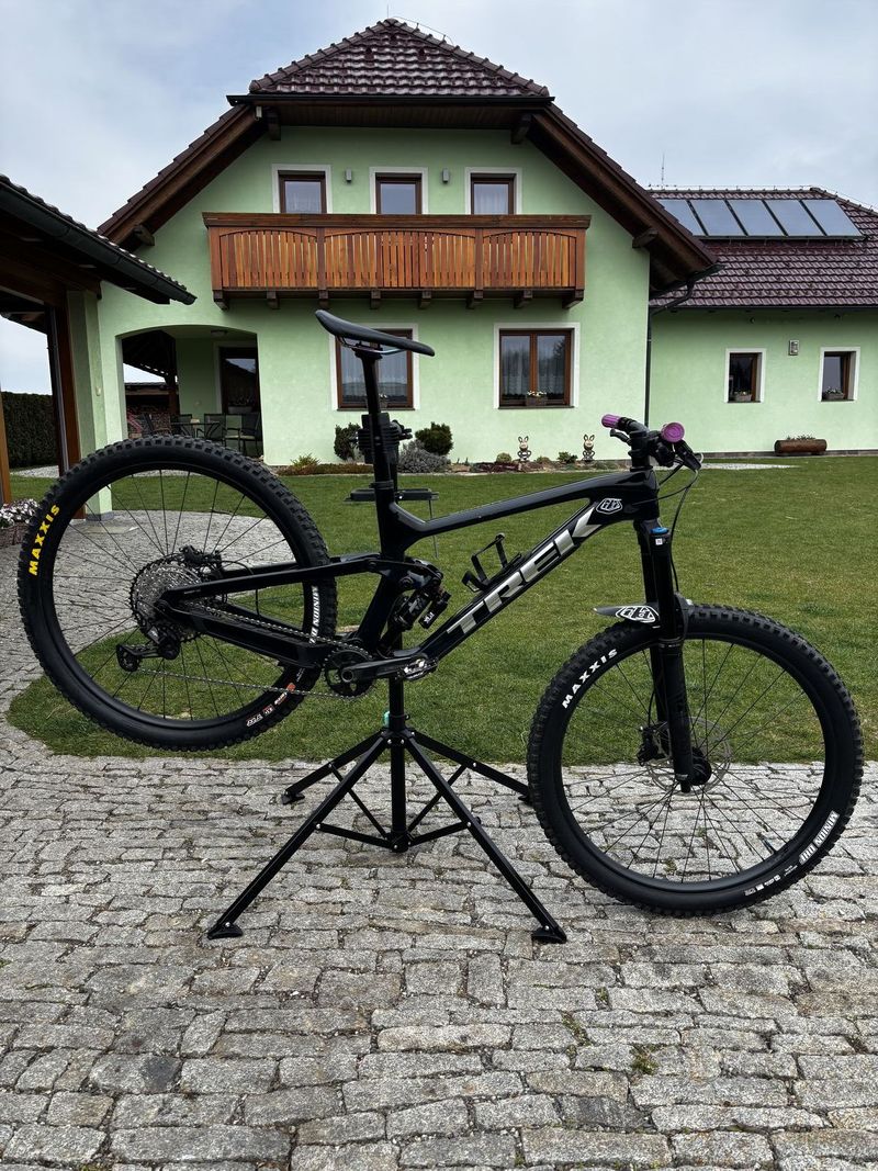 Trek slash 9.7 M/L