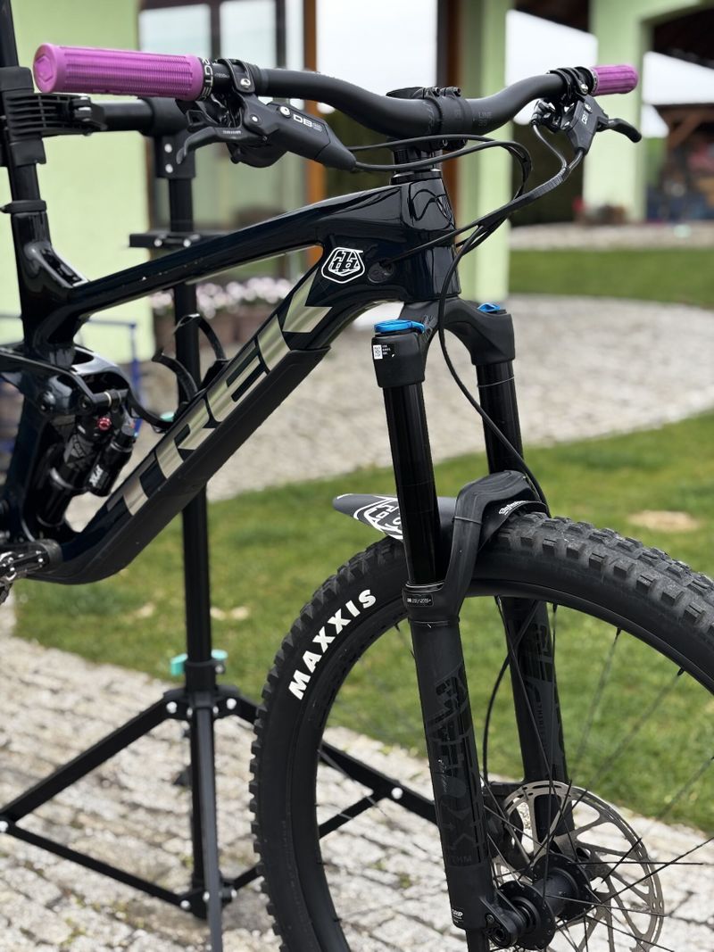 Trek slash 9.7 M/L