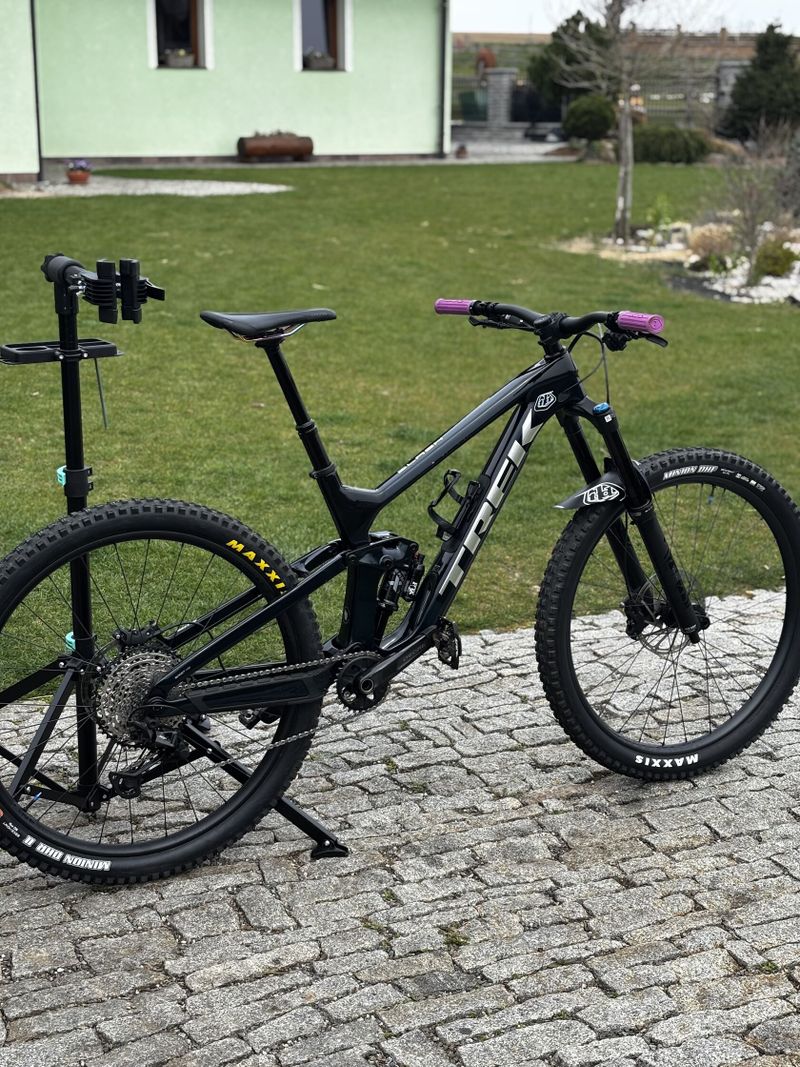 Trek slash 9.7 M/L