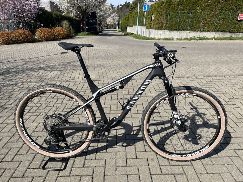 Canyon Lux CF SL 7