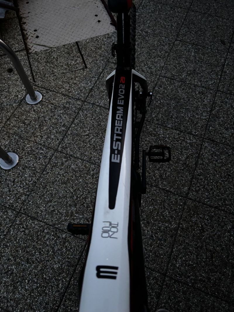 Prodám elektrokolo Bulls EVO 2
