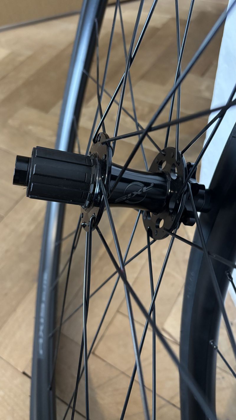 Set kol silnicni/gravel kola 100x12 a 142x12(AXIS Elite)