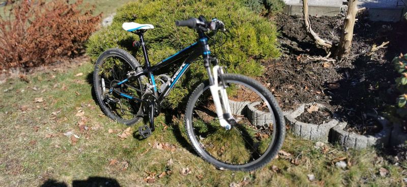 Trek Superfly 24"