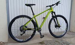 MTB Merida v pěkném a servisovaném stavu, komplet osazené SLX a XT, bez investic. 