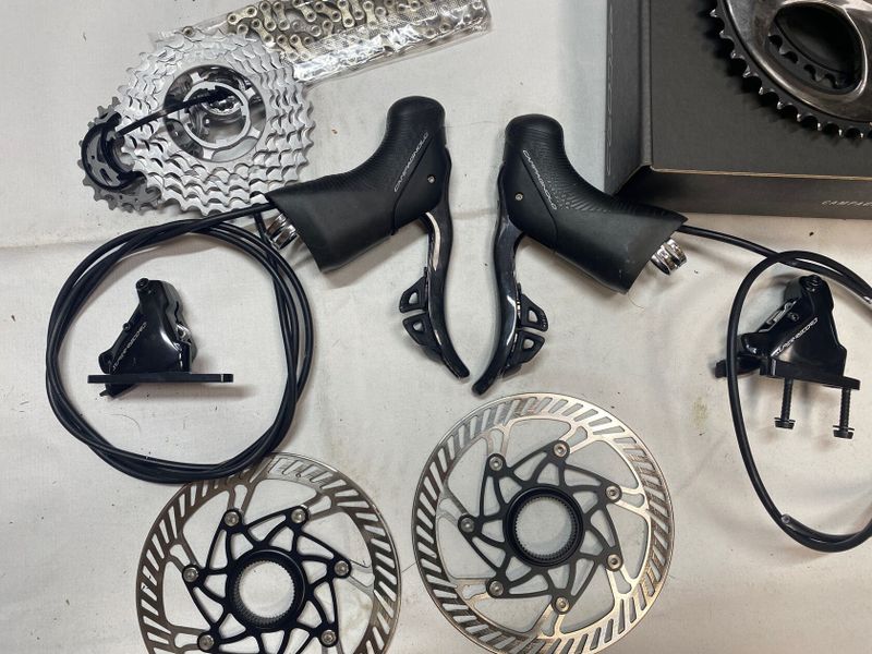 Campagnolo Super Record WRL - nová bezdrátová sada 2x12