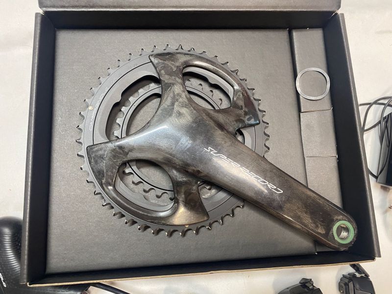 Campagnolo Super Record WRL - nová bezdrátová sada 2x12