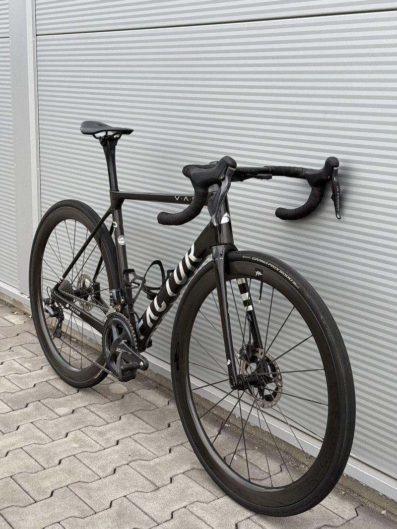 Factor O2 VAM Ultegra Di2