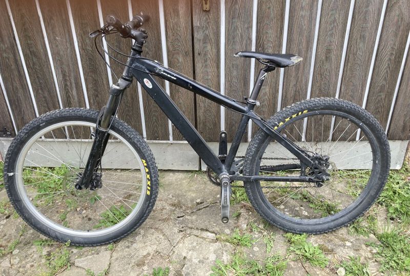 Horské/ dirt/ street kolo