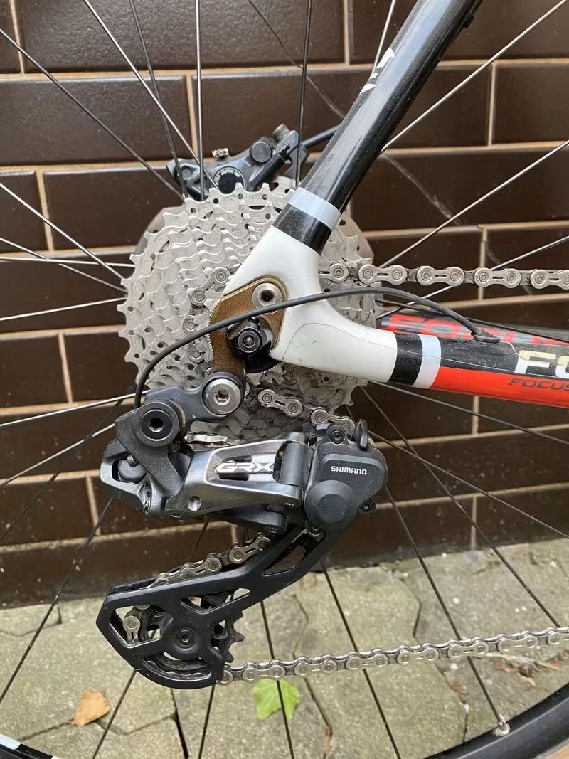 Cyklokros/gravelové kolo Focus Mares CX Disc Di2 elektro-řazení
