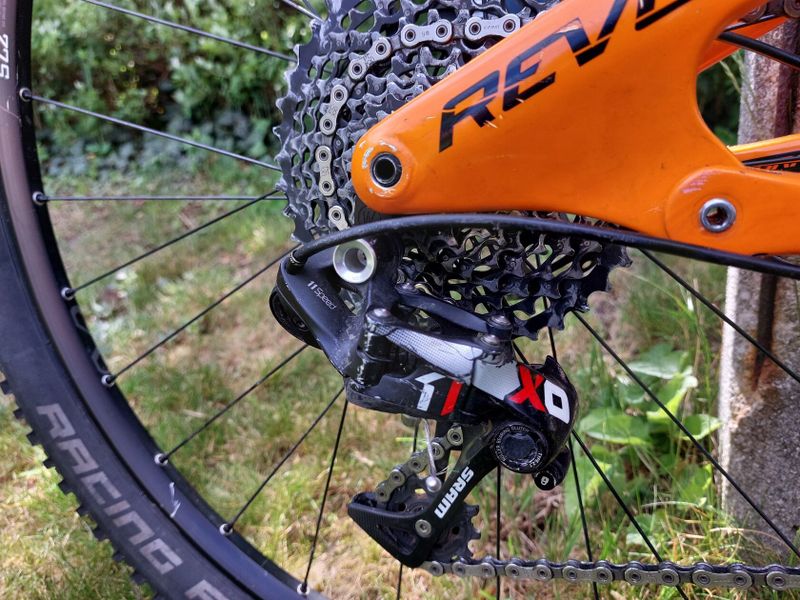 Norco Revolver 7.1 FS, velikost M