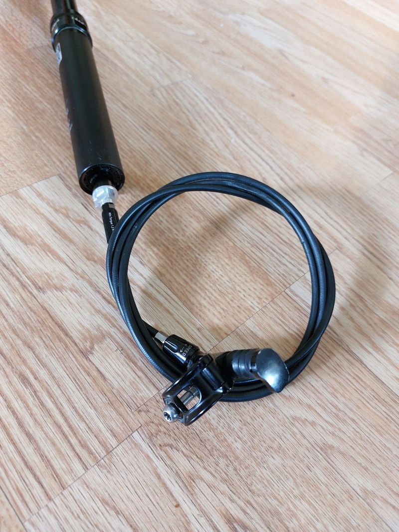 Teleskopická sedlovka RockShock Reverb 31,6 mm