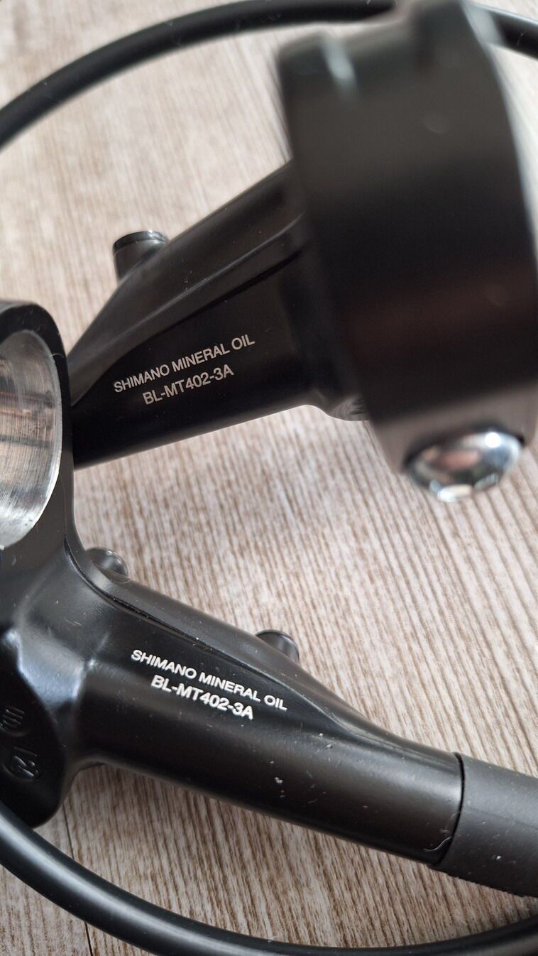 Čtyřpístkové brzdy Shimano