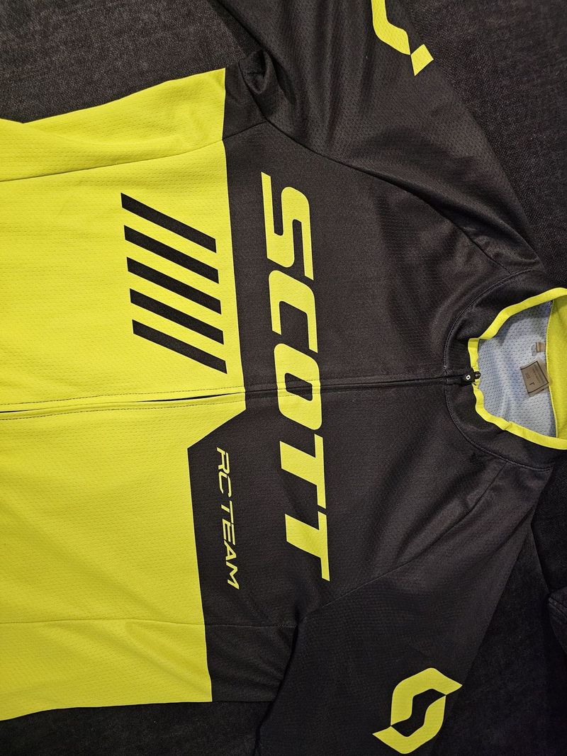Prodám krásný dres Scott RC Team