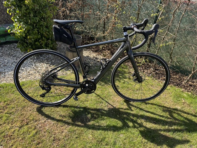 Cannondale Topstone Neo SL 2 2021 (velikost M = postava 180 cm)