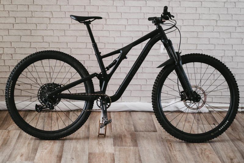 SPECIALIZED STUMPJUMPER ALLOY COMP