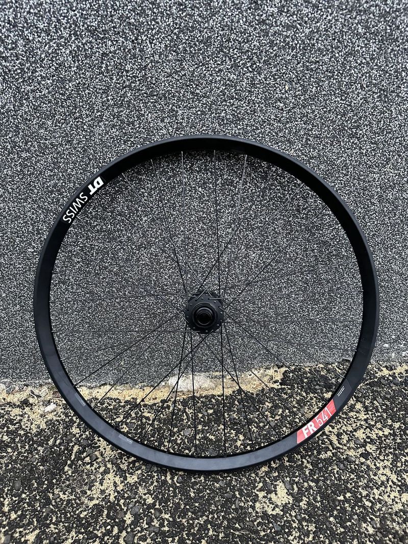 DT Swiss FR 541 / náboj 350 / 27,5 / 15x110