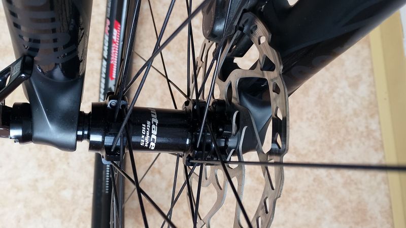 Prodám karbon Canyon Exceed CF SL 6 upgrade, nastaveno na +- 175cm