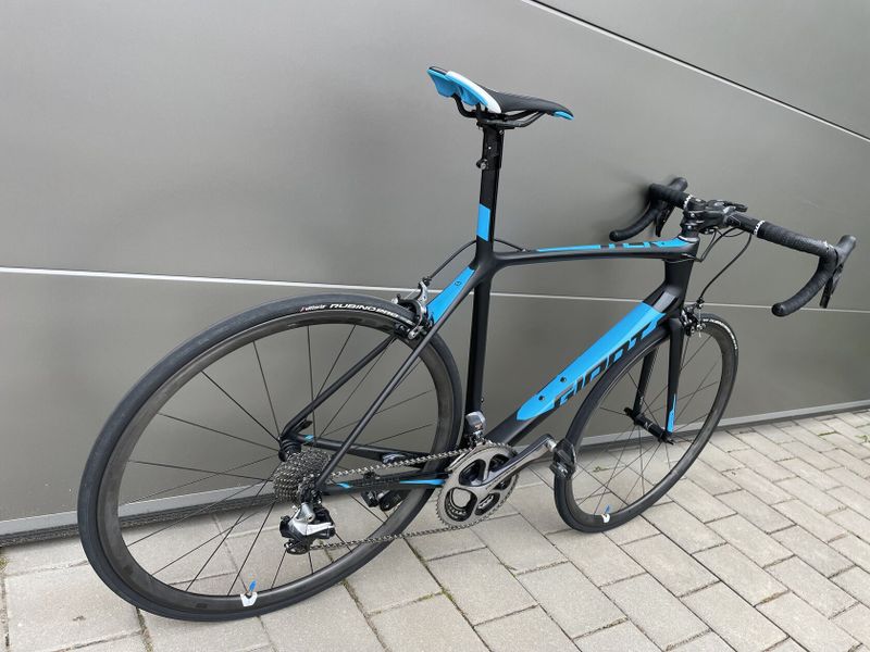 GIANT TCR ADVANCED SL DURA-ACE-DI2 ultra lehké!