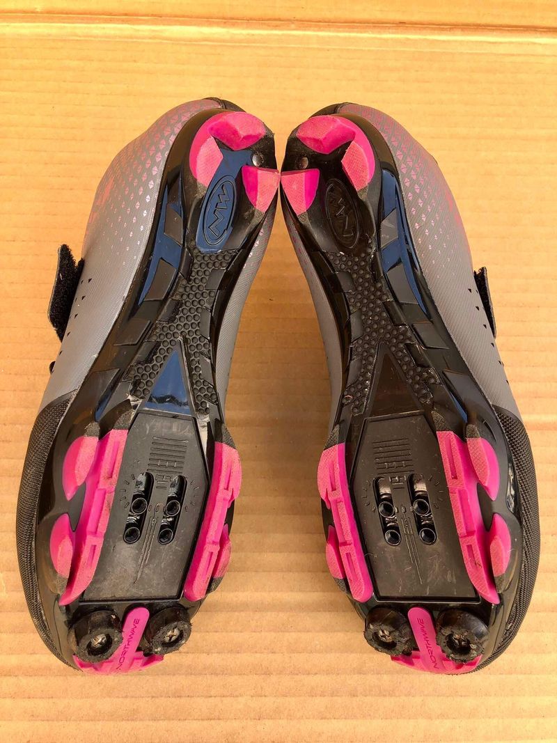 Tretry NORTHWAVE ORIGIN 2, Anthra-Metal-Fuchsia - vel. 37