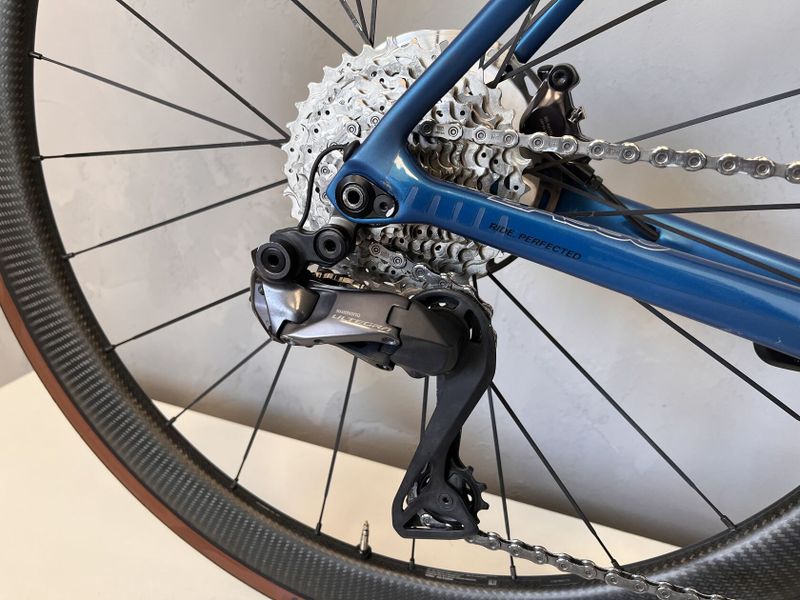 Basso Venta, Shimano Ultegra Di2, Mavic Cosmic SL