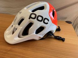 NOVÁ Helma POC Tectal Race MIPS SPIN NFC přilba