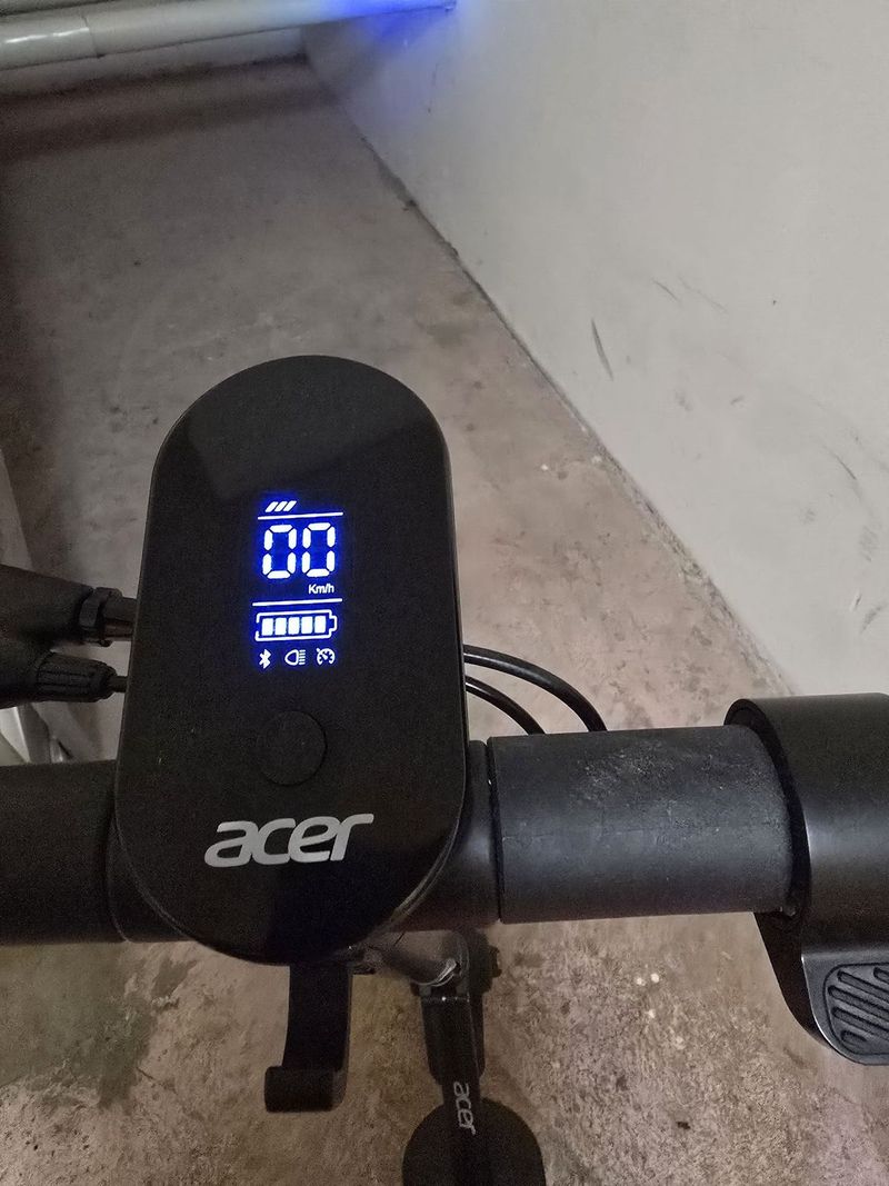 Koloběžka Acer scooter5 