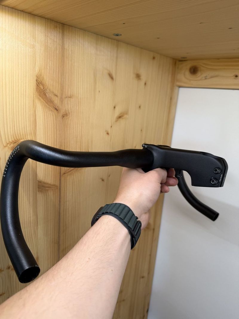 Řídítka a představec Bontrager