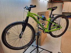 Lehké juniorské kolo vel. S Rock Machine Thunder podobné SUP Fly